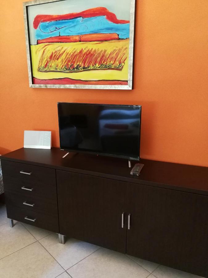 Ethos Rooms Каляри Екстериор снимка